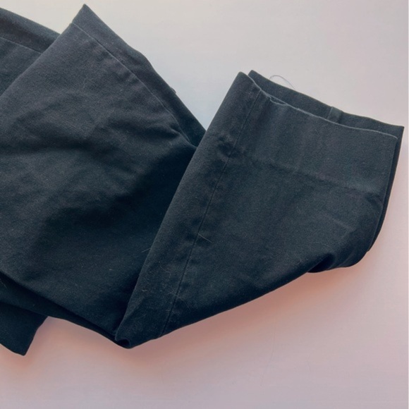 Everlane • Solid Black Cotton Slim Pants - Picture 2 of 5